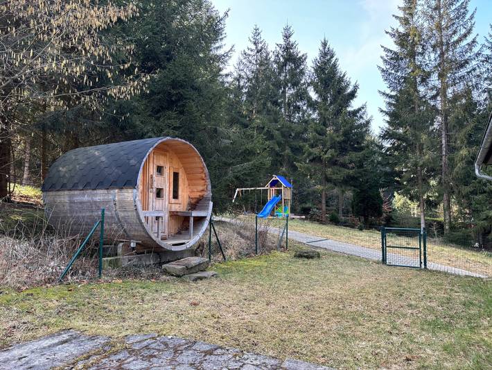 Ferienhaus für 5 Personen, mit Garten und Sauna sowie Balkon, kinderfreundlich am Rennsteig - 4