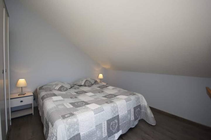 Location de vacances pour 10 personnes, avec jacuzzi et piscine ainsi que balcon et sauna à Gondrecourt-le-Château - 3