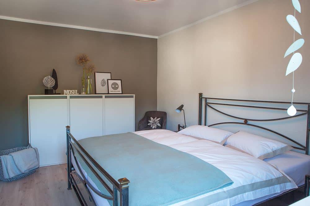 Ganze Wohnung, Erholsame, moderne Ferienwohnung in sonniger Lage in Klotten, Cochem-Zell