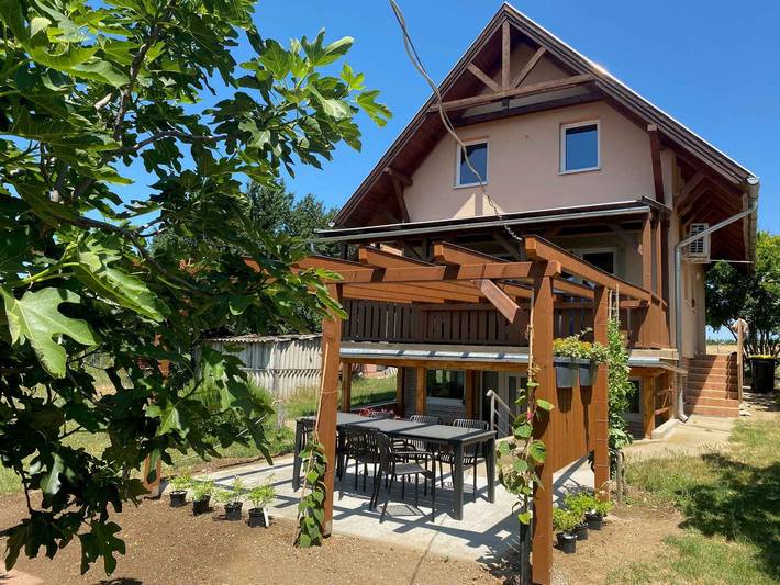 Ferienwohnung für 4 Personen, mit Garten in Zamardi