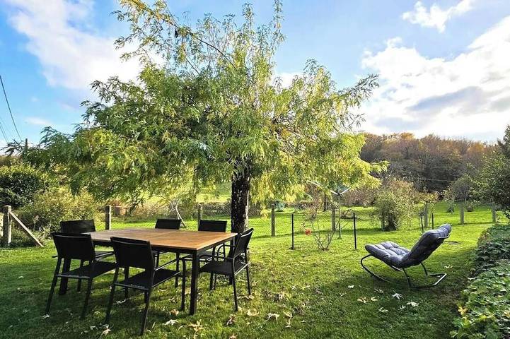 Location de vacances pour 2 personnes, avec Terrasse dans Darazac