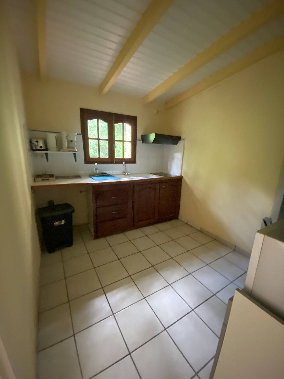 Appartement entier, Appartement lumineux à Pointe-Noire avec piscine partagée in Pointe-Noire, Guadeloupe