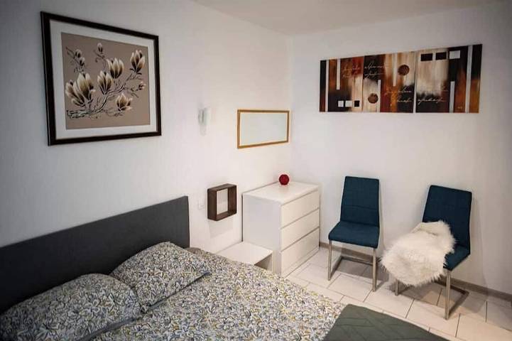 Appartement entier, Appartement Mega Cool entre France et Suisse – proche de Bâle in Saint-Louis, Région de Mulhouse