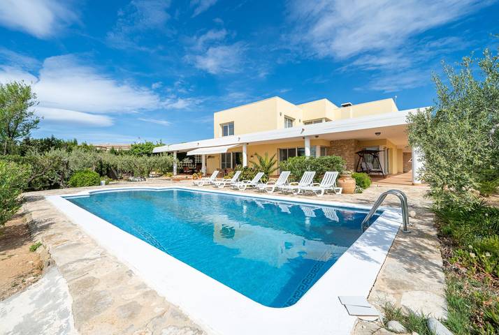 Casa de vacaciones "Vila Roser" cerca del mar con piscina privada y Wi-Fi in La Ametlla de Mar, Costa Dorada