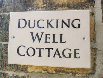 Log Cabin for 3 People in Haworth, West Yorkshire, Photo 2