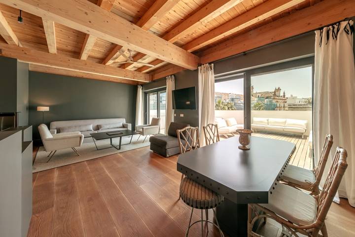 Ferienwohnung für 7 Personen, mit Terrasse und Pool in Sevilla - 3