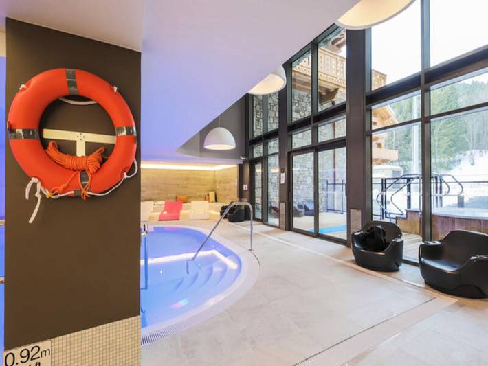 Gîte pour 7 personnes, avec sauna ainsi que balcon et piscine, animaux acceptés dans Méribel - 3