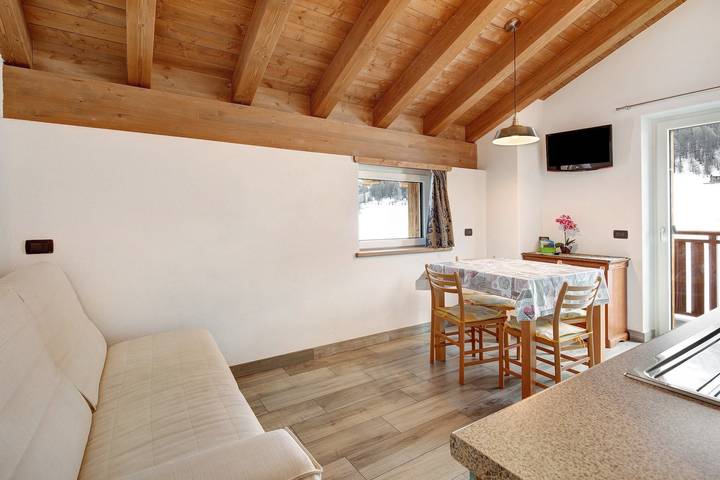 Appartamento intero, Appartamento "Casa Nicoletta estate" vicino agli impianti di risalita vista montagne in Livigno (Borgo), Livigno