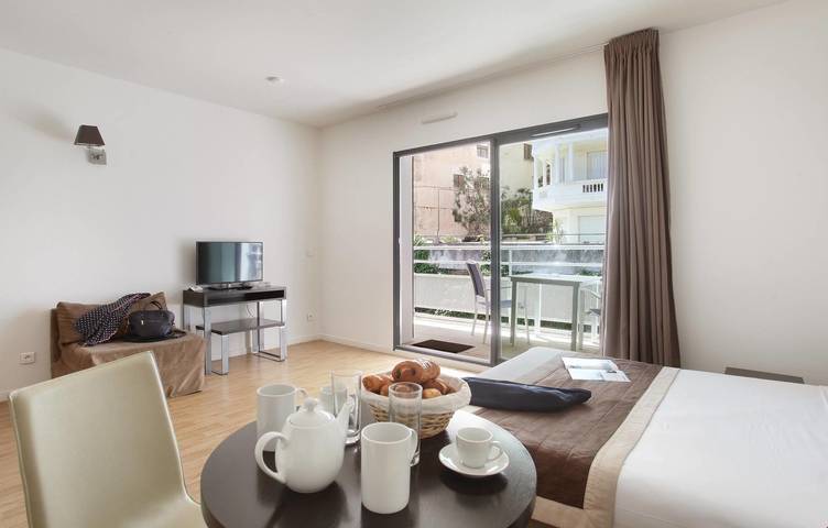 Gîte pour 2 personnes, avec balcon à Beausoleil - 2