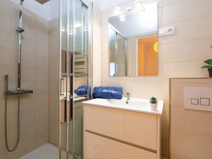 Gîte pour 6 personnes, avec terrasse dans Saint-Aygulf - 4