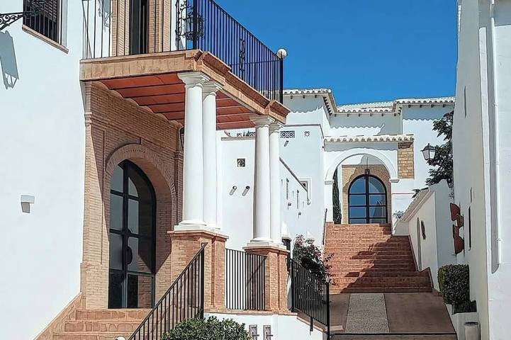 Villa pour 20 personnes, avec piscine et jardin - 1