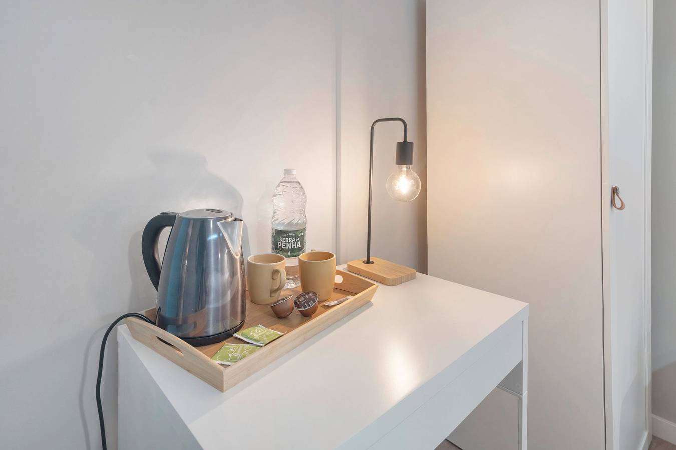 Quarto 'Suite Dupla - Navegador' com Terraço Partilhado e Wi-Fi in Angra do Heroísmo, Terceira