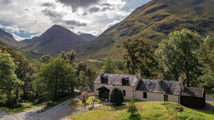 Holiday rental for 3 people, with Balcony and Terrace as well as Garden and View in Glencoe