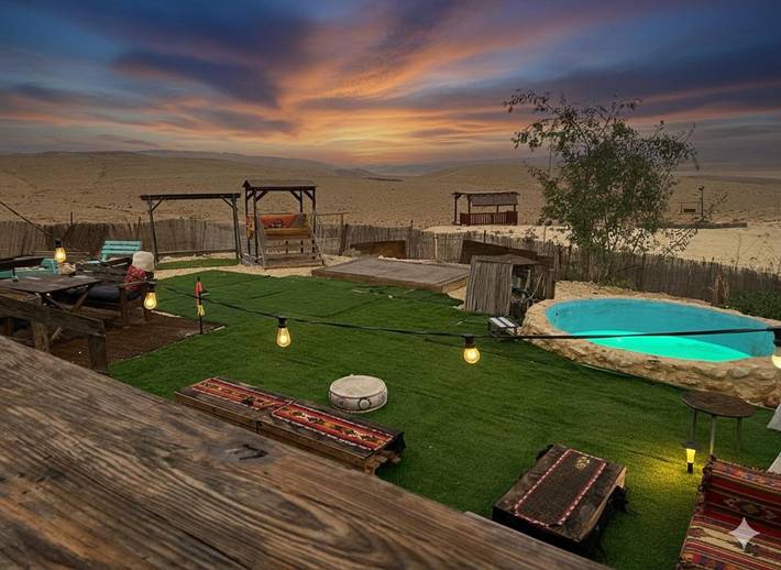 Apartamento de vacaciones para 4 personas, con jardín además de piscina y vistas - 1