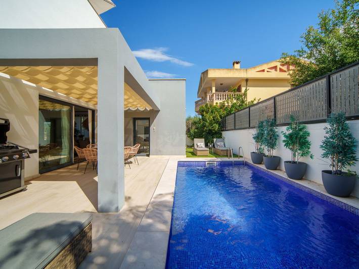 Ferienhaus für 6 Personen, mit Terrasse und Garten in Colònia de Sant Pere