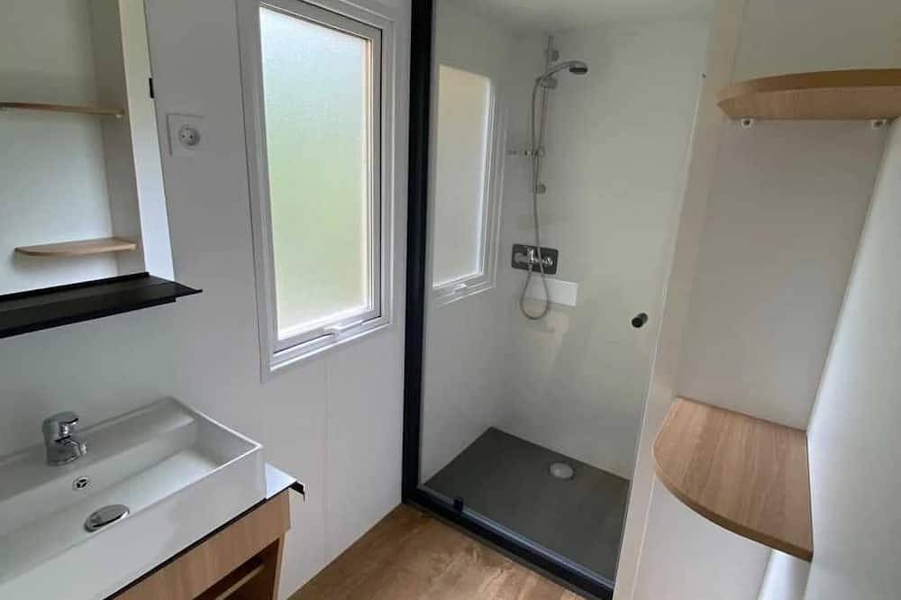 Camping 2 étoiles - Piscine in Villeneuve-lès-Maguelone, Côte d'Améthyste