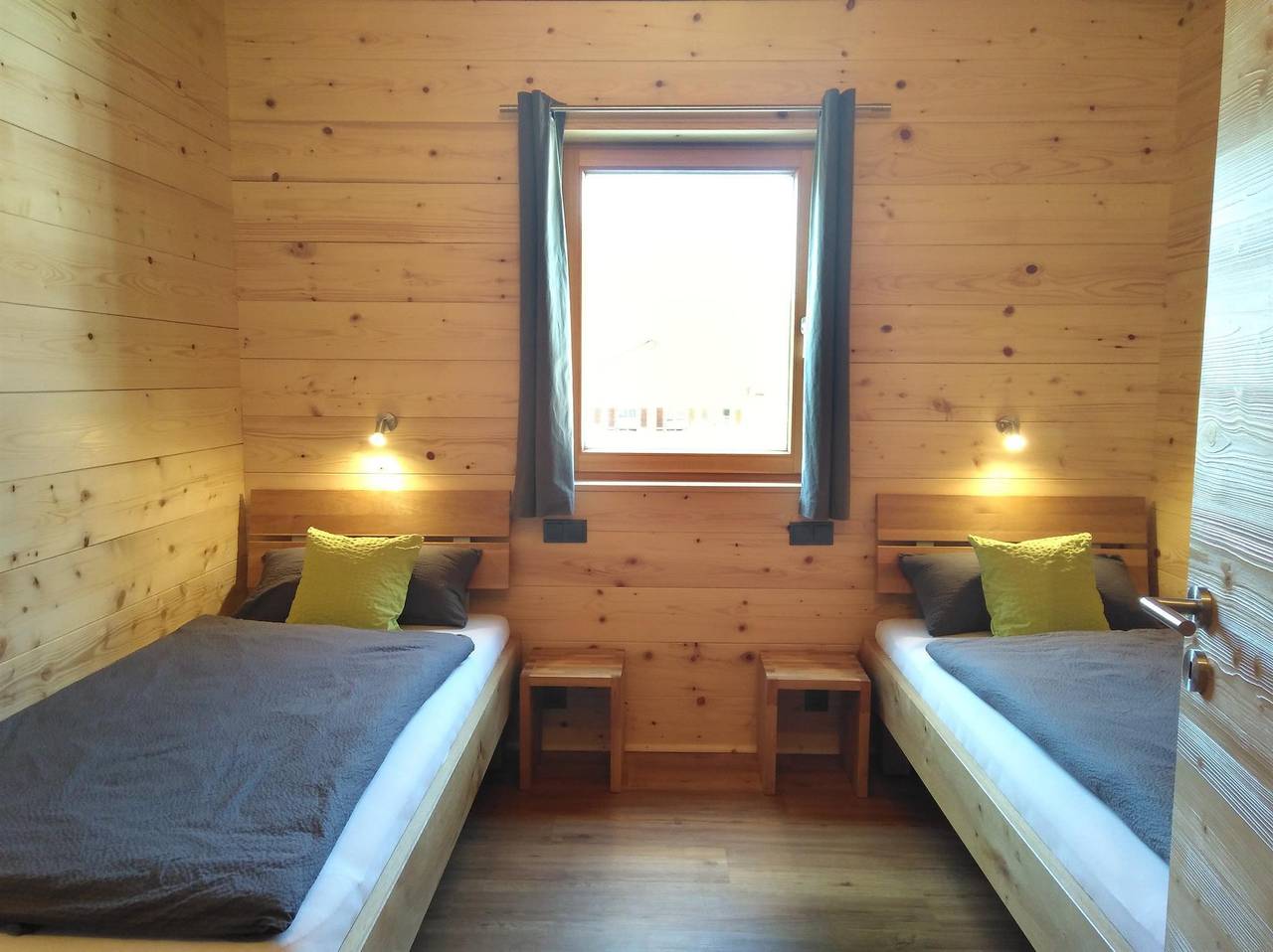 Geheel vakantieappartement, Ferienhaus, 3 Bäder/Wc, 3 Schlafräume - "Chalet 2" in Riezlern, Mittelberg