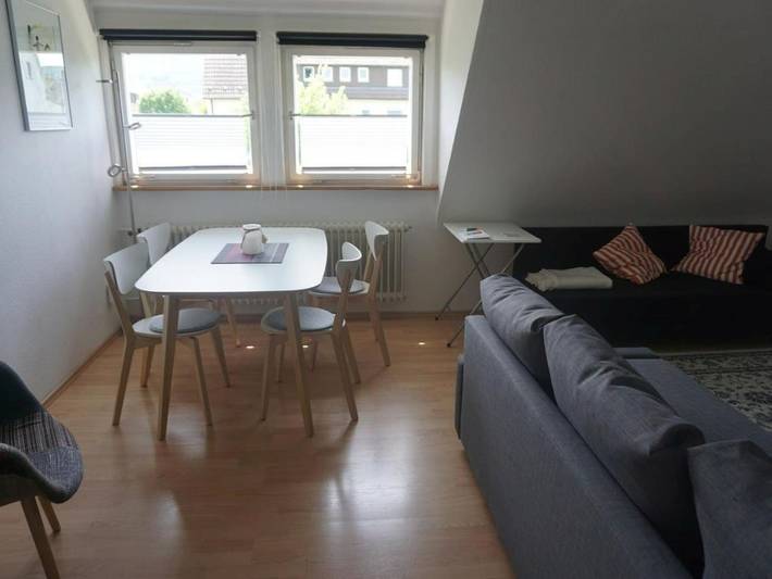 Appartement entier, Appartement 'Kirsch-kern' avec balcon et Wi-Fi in Mössingen, Étape 12 de l'Albsteig