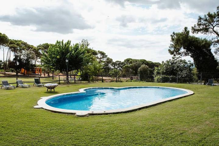 Location de vacances pour 8 personnes, avec jardin et piscine à Tordera - 3