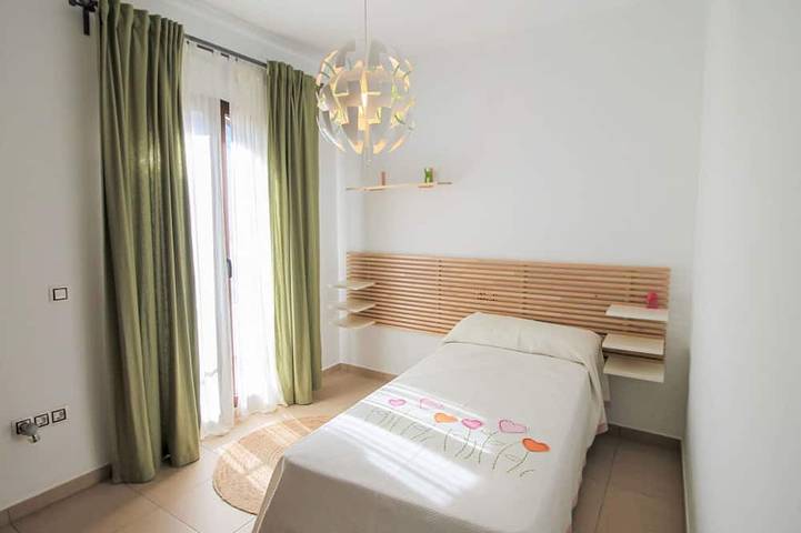 Preciosa casa de vacaciones  con piscina, A/C, WIFI, TV, patio y vista panorámica in Polop de la Marina, Costa Blanca