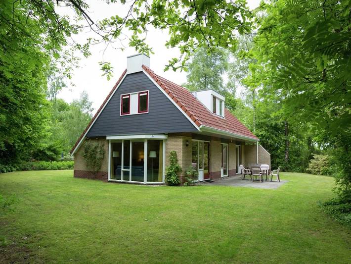Vakantiehuis voor 10 personen, met Tuin in Lemele