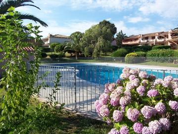Gîte pour 5 personnes, avec piscine et terrasse dans Favone