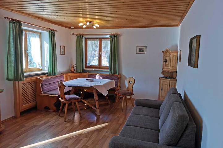 Bauernhof für 4 Personen, mit Balkon und Garten in Kreuth