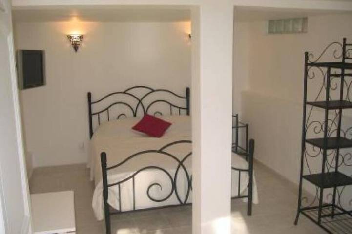 Gîte pour 3 personnes, avec jardin et terrasse à La Garde - 2