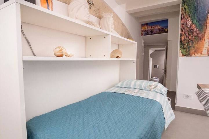 Entire apartment, Ortigia Clarme Cathedral Square in Spiaggetta di Cala Rossa, Syracuse