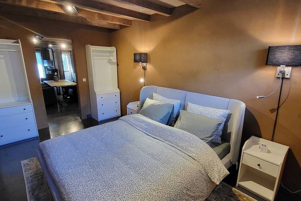 Geheel appartement, Charmant 4- persoons appartement met landelijke sfeer vlak bij bos en heide in Nationaal Park Dwingelderveld