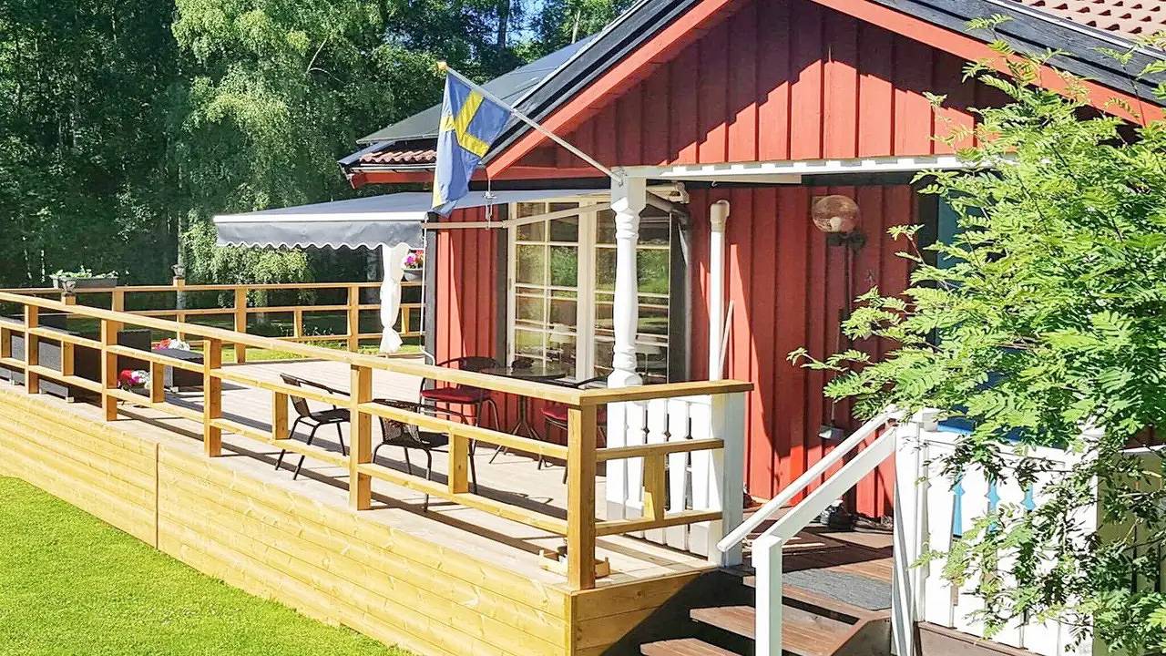 Vacation house for 5 people with terrace in Östhammar, Uppsala