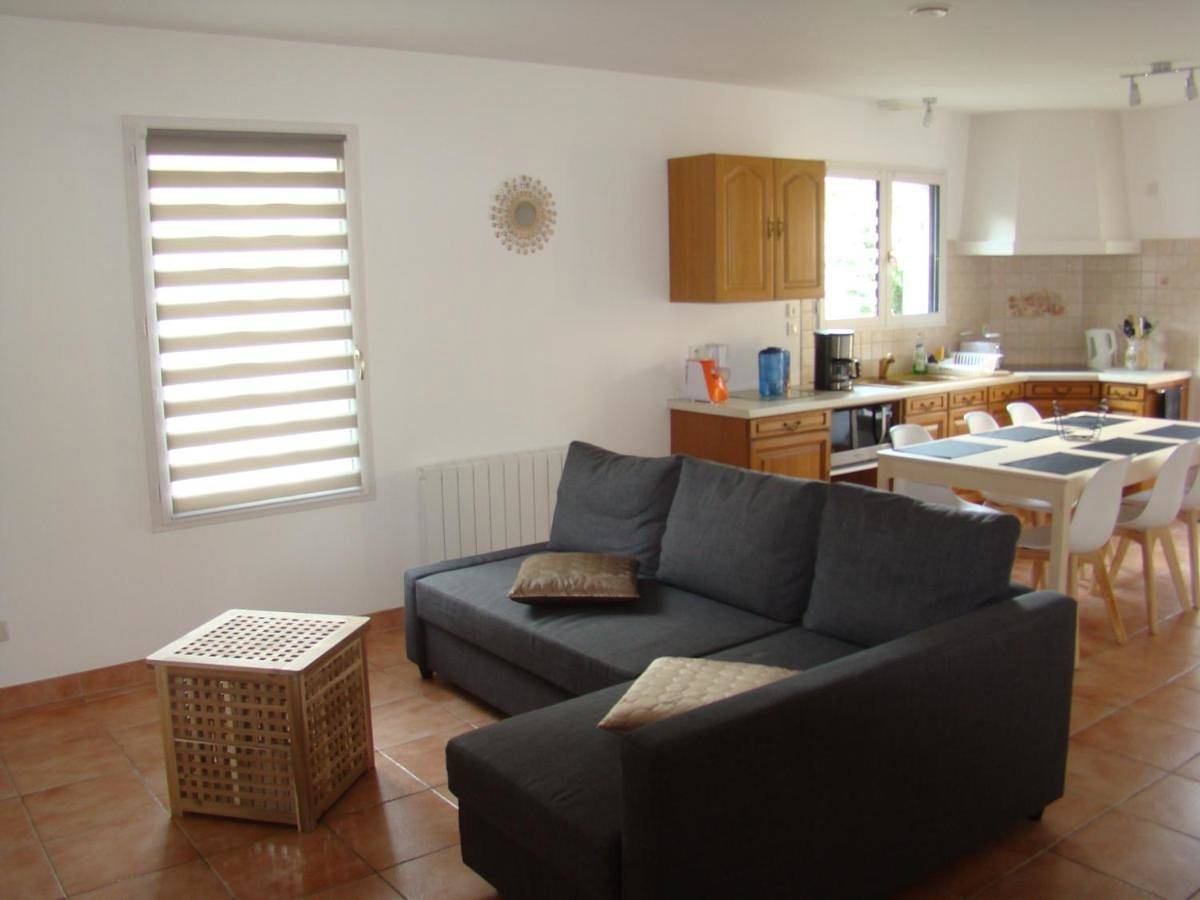Appartement entier, Two-Bedroom Apartment in Lamonzie-Saint-Martin, Périgord Pourpre