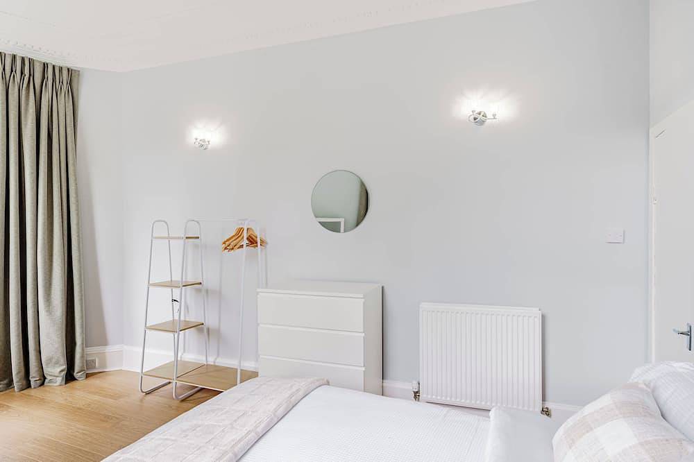 Entire apartment, Spacious City Apartment - Dunfermline in Dunfermline, Fife region