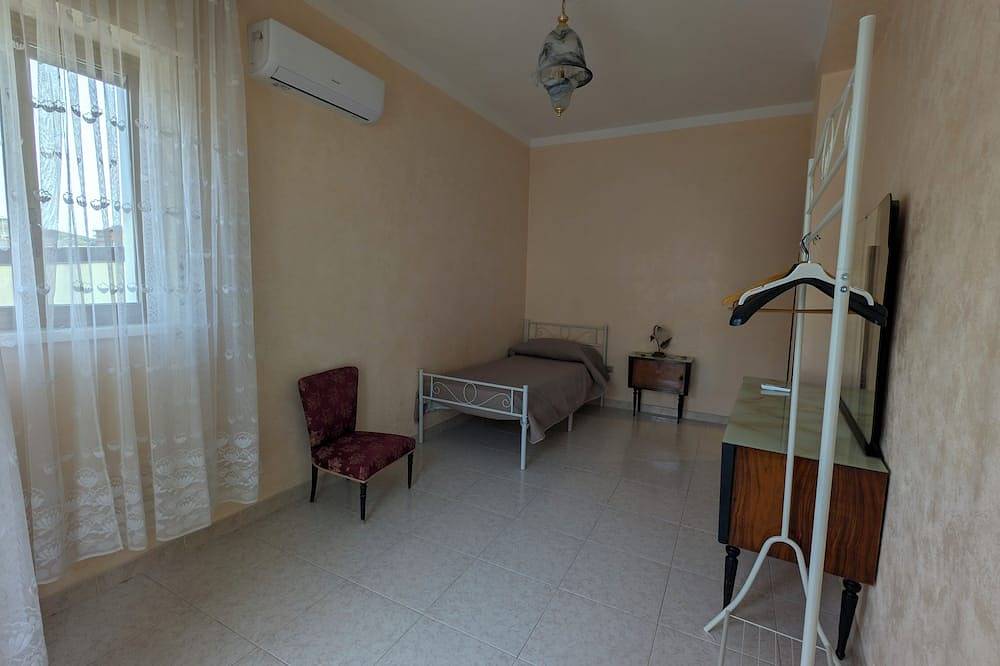Orange House in Cattolica Eraclea, Agrigento Provinz