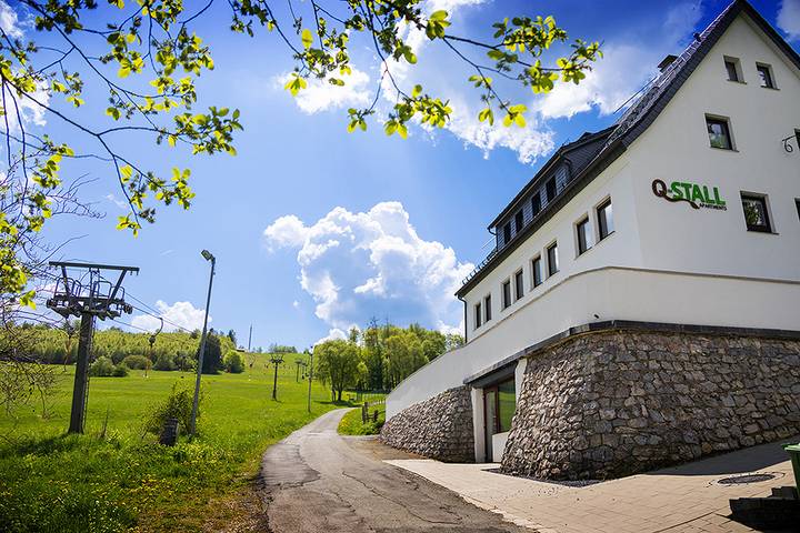 Ferienwohnung für 4 Personen, mit Balkon/Terrasse und Terrasse sowie Garten und Sauna in Brilon