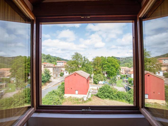 Casa rural para 6 personas, con terraza y jardín, Se admiten mascotas en La Bureba - 4