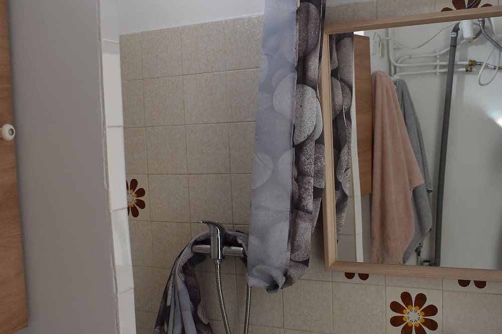 Ganze Wohnung, Studio de 18m² Rénové en 2023 in Le Grau-du-Roi, Côte d'Améthyste