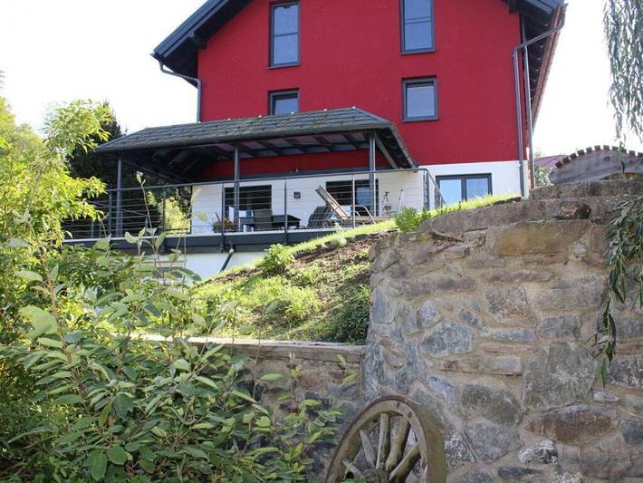 Ferienhaus für 3 Personen, mit Whirlpool und Terrasse sowie Pool und Sauna