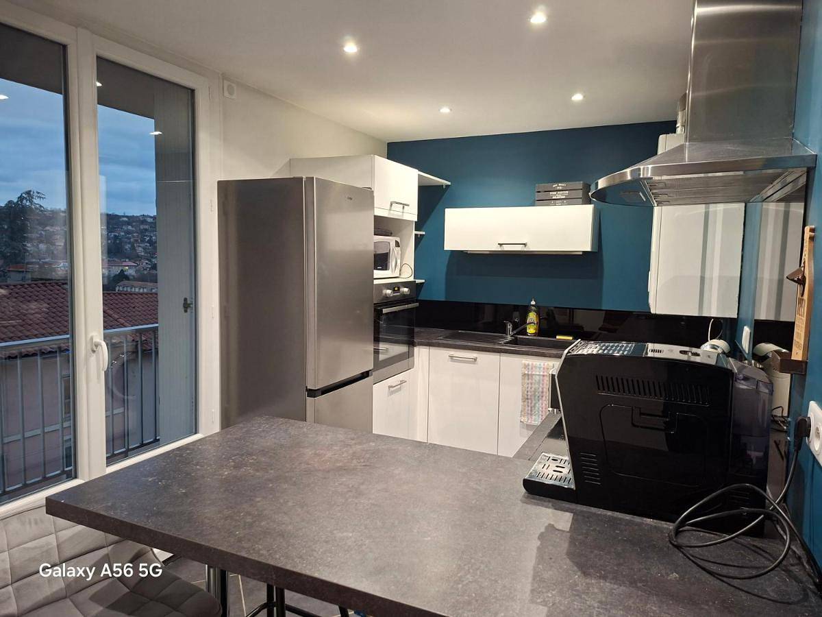 Appartement entier, Two-Bedroom Apartment in Espaly-Saint-Marcel, Haute-Loire
