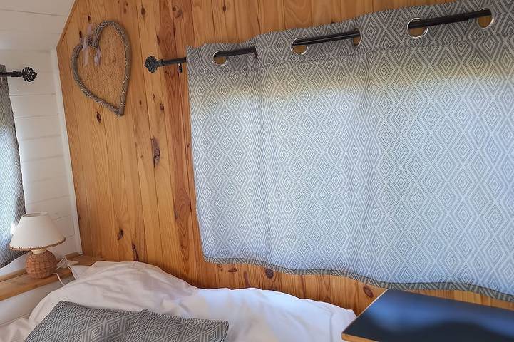 Mobil home pour 3 personnes, avec jardin à Saint-Barthélemy-le-Plain - 4