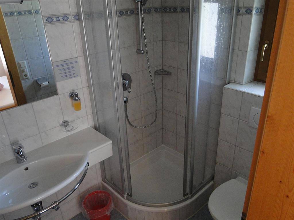 Apartamento vacacional entero, Zweibettzimmer Du/Wc, Balkon in Hintertux, Tux