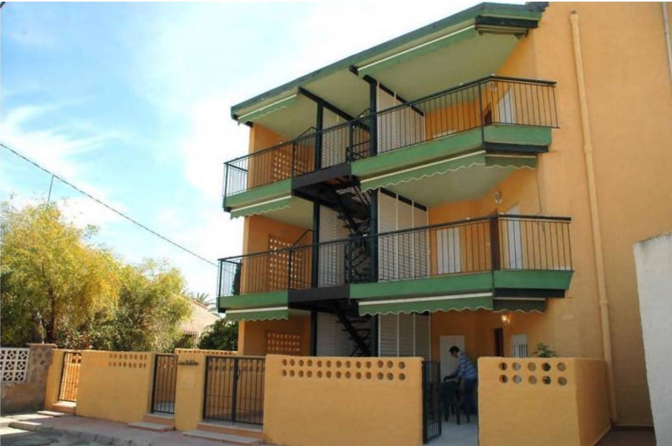 Apartamento entero, Apartamento 'Boliches 5' con balcón y Wi-Fi in Puerto de Mazarrón, Mazarrón