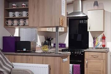 Chalet for 8 People in Ingoldmells, Lincolnshire, Photo 1