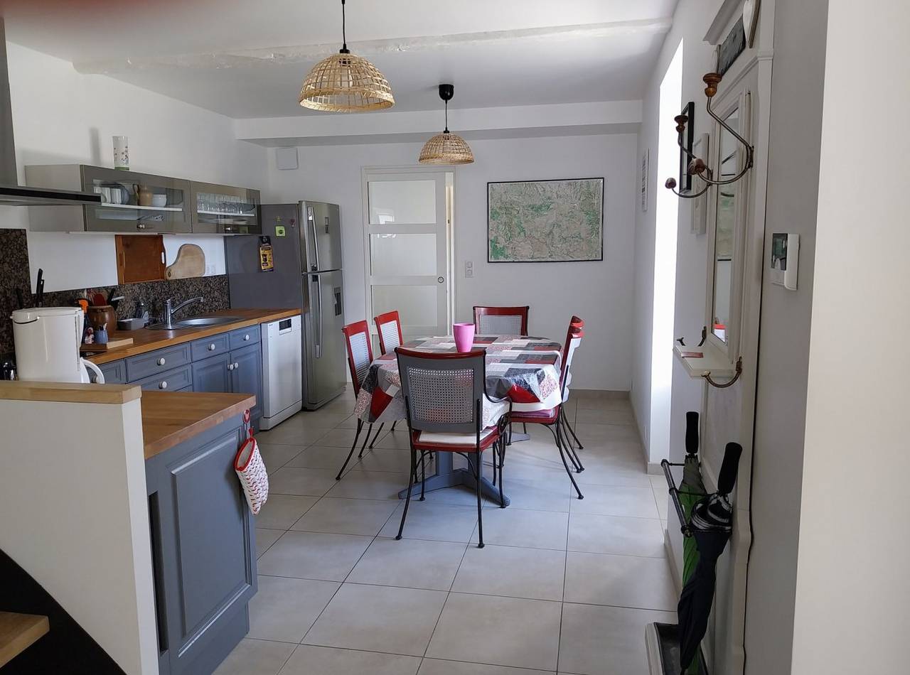 Lapeyrette : maison indépendante avec piscine in Gan, Béarn