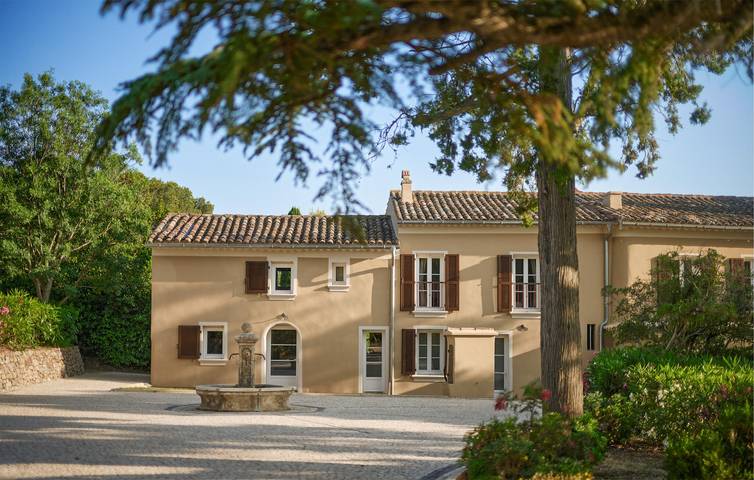 Location de vacances pour 22 personnes, avec Terrasse à Le Pradet - 2