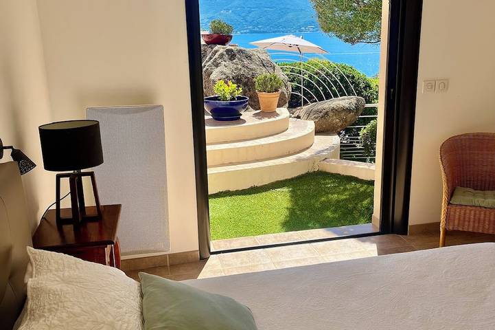 Location de vacances pour 8 personnes, avec terrasse et jardin dans Plage de Tiuccia - 4