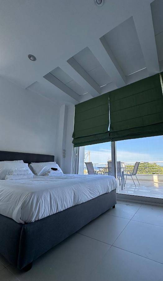Appart’hôtel pour 2 personnes, avec Balcon et Terrasse ainsi que Jardin et Vue