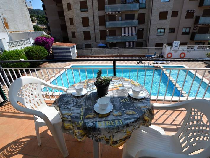 Apartamento de vacaciones para 5 personas, con terraza además de piscina y jardín, Se admiten mascotas - 1