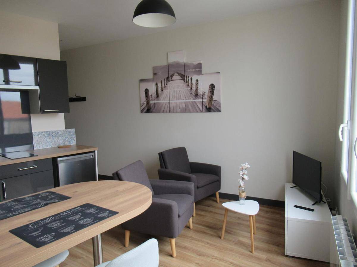 Appartement entier, One-Bedroom Apartment in Saujon, Côte de Beauté