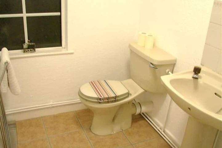 Ganze Wohnung, Victorian Townhouse Apt auf dem Halbmond: perfekt für einen Spaziergang in der Stadt! in Galway, County Galway
